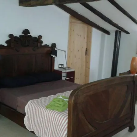 Chalet La Badenca. Masia Catalana Del S. Xvii *